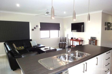 Property photo of 39 City View Crescent Mooroobool QLD 4870