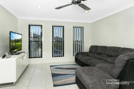 Property photo of 5 Outlook Drive Waterford QLD 4133