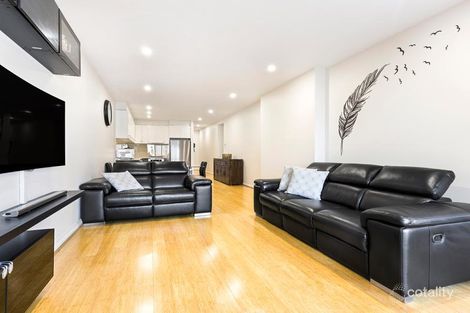 Property photo of 2/70 Ferntree Gully Road Oakleigh East VIC 3166