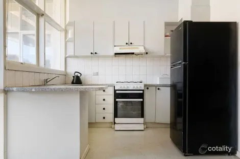 Property photo of 18 Marks Avenue Rosebud VIC 3939