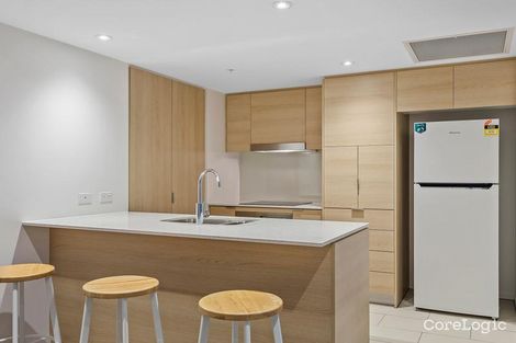 202/2663 Gold Coast Hwy, Broadbeach, QLD 4218