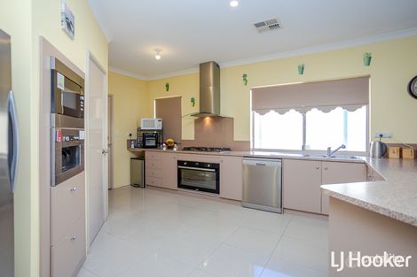 Property photo of 6 Mardja Court High Wycombe WA 6057