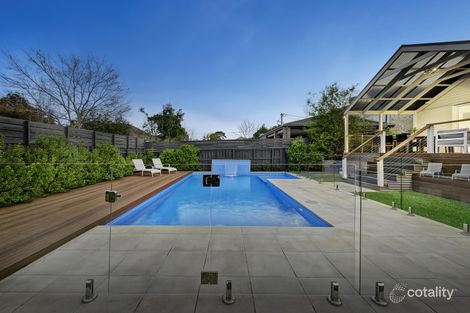 Property photo of 10 Howard Avenue Mount Waverley VIC 3149