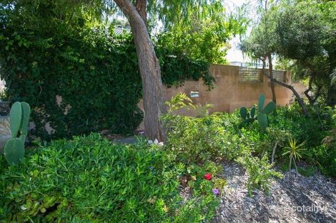 Property photo of 20 King William Street South Fremantle WA 6162