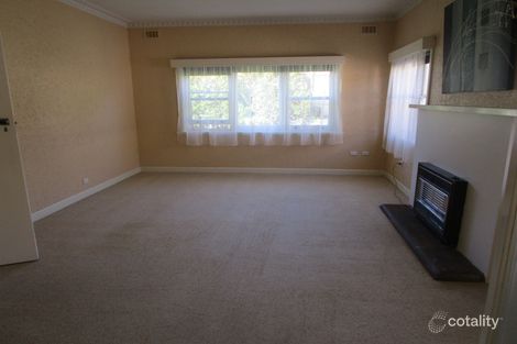 Property photo of 1 Lake Terrace East Mount Gambier SA 5290