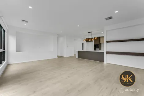 Property photo of 34 Stacey Parade Mount Cottrell VIC 3024