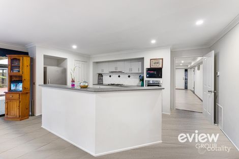 Property photo of 24 Rupertswood Drive Brookfield VIC 3338