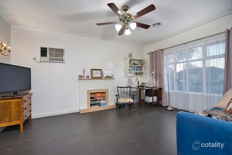 Property photo of 17 Eustace Street Wendouree VIC 3355