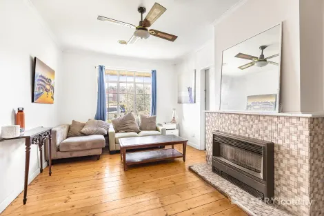 Property photo of 49 Swanston Street Heidelberg Heights VIC 3081