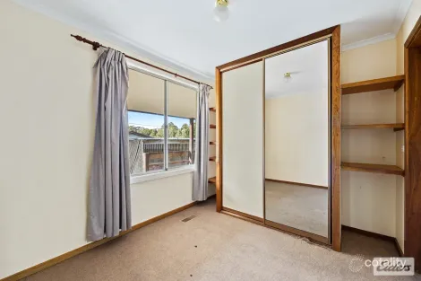 Property photo of 18 Eastern Avenue Newborough VIC 3825