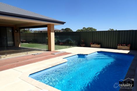 4 LEFAY CRSS, WATTLE GROVE, WA 6107