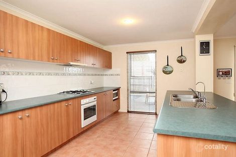 Property photo of 40 Thomas Carr Drive Tarneit VIC 3029
