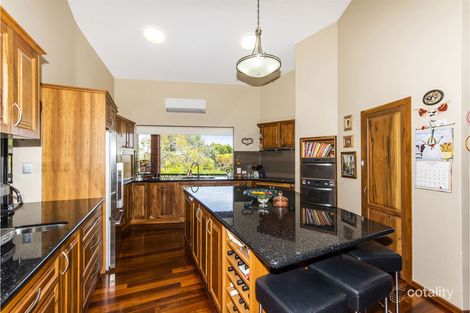 Property photo of 16 Marri Crescent Lesmurdie WA 6076