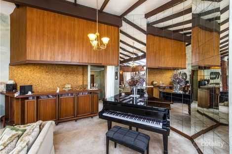 Property photo of 16 Marri Crescent Lesmurdie WA 6076