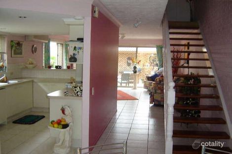 Property photo of 2/2 Snowgum Court Burleigh Waters QLD 4220