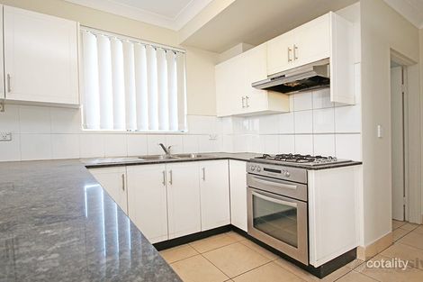 Property photo of 28/11-13 Crane Street Homebush NSW 2140
