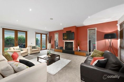 Property photo of 21 Burdekin Boulevard Waterways VIC 3195