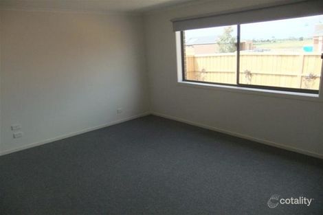 Property photo of 15 Brimstone Drive Tarneit VIC 3029