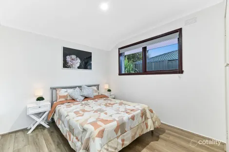 Property photo of 9 Hedgeley Road Keysborough VIC 3173