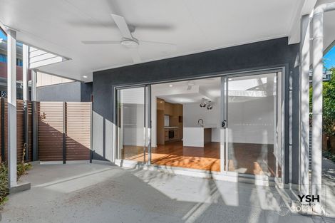 Property photo of 1/51 Railway Parade Norman Park QLD 4170