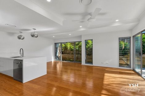 Property photo of 1/51 Railway Parade Norman Park QLD 4170