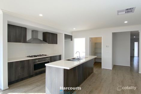 Property photo of 9 Montague Street Mickleham VIC 3064