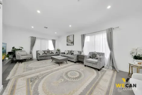 Property photo of 8 Boglis Avenue Wollert VIC 3750