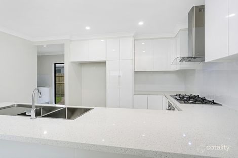 Property photo of 17 Barratta Circle Trinity Park QLD 4879