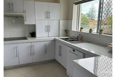 Property photo of 17/37 Bayview Street Runaway Bay QLD 4216