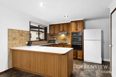 Property photo of 28 Phelan Drive Cranbourne North VIC 3977