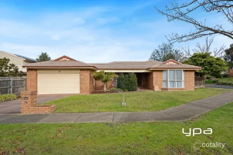 7 LACHLAN CT, SUNBURY, VIC 3429