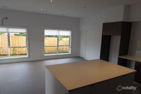 2/14 Tuhans Rd, Mount Waverley, VIC 3149