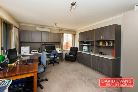 Property photo of 26 Barranjoey Way Sorrento WA 6020