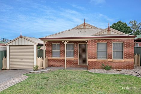 2 Emma Pl, Quarry Hill, VIC 3550