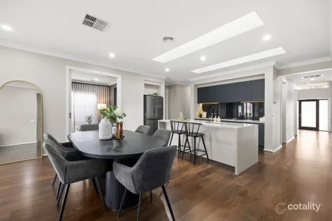 Property photo of 8 Olivine Boulevard Donnybrook VIC 3064