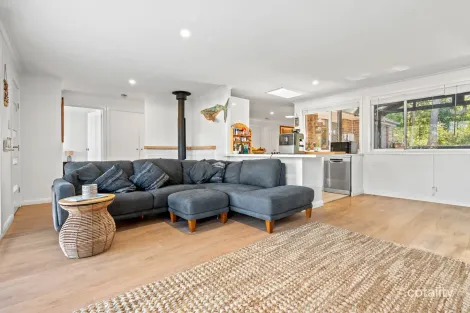 Property photo of 24 Samantha Crescent Kincumber NSW 2251