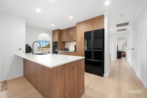 Property photo of 23 Watford Crescent Molendinar QLD 4214
