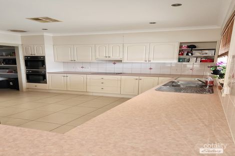 Property photo of 84 Berrima Parade Surfside NSW 2536