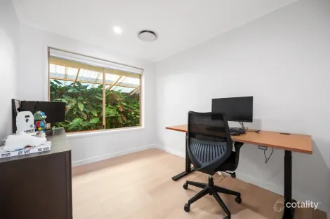 Property photo of 23 Watford Crescent Molendinar QLD 4214