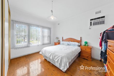 Property photo of 6 Artie Street Carramar NSW 2163
