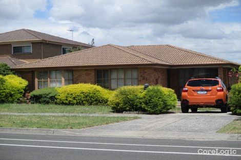 Property photo of 326 James Cook Drive Endeavour Hills VIC 3802