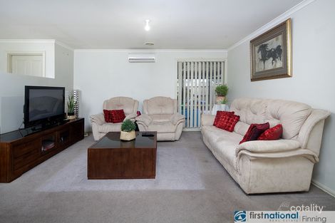 Property photo of 5 Heatherwood Court Cranbourne West VIC 3977