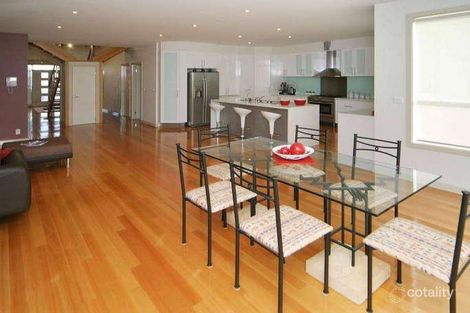 Property photo of 4 Trindall Place Taylors Lakes VIC 3038