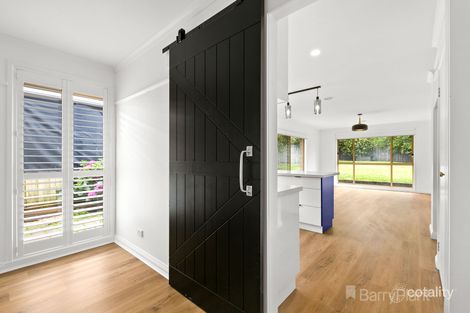 Property photo of 22 Euroa Avenue Berwick VIC 3806