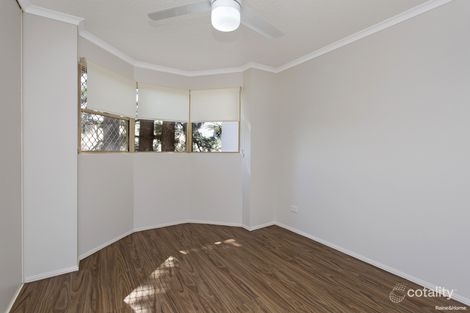 Property photo of 2/15 Clarence Road Indooroopilly QLD 4068