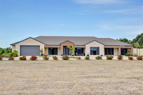 55 Billabong Rd, Haddon, VIC 3351