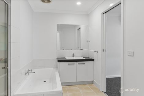 Property photo of 6 Briwood Court West Albury NSW 2640