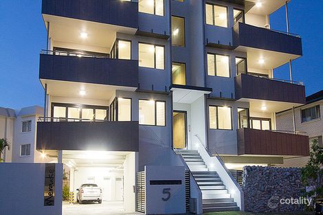 2/5 Clark St, Biggera Waters, QLD 4216