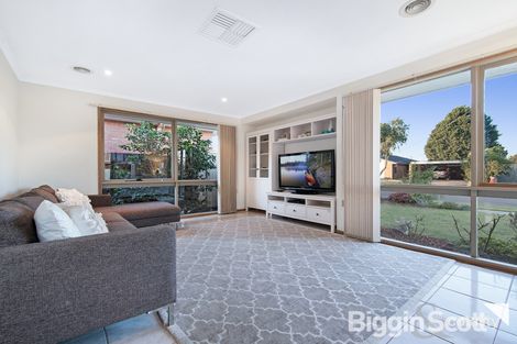 Property photo of 8 Fabian Court Keysborough VIC 3173