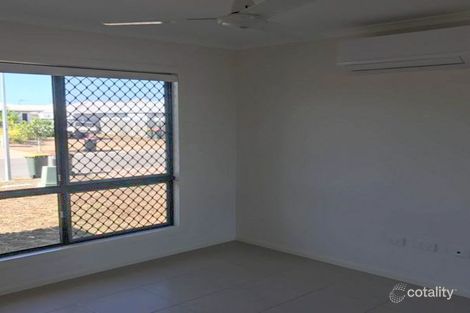 Property photo of 18 Epping Way Mount Low QLD 4818